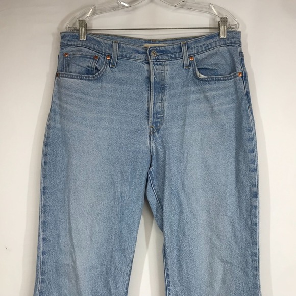 LEVI'S- WOMEN'S 32 - BLUE BUTTON FLY WEDGIE BOOTCUT DENIM JEANS - Picture 2 of 12